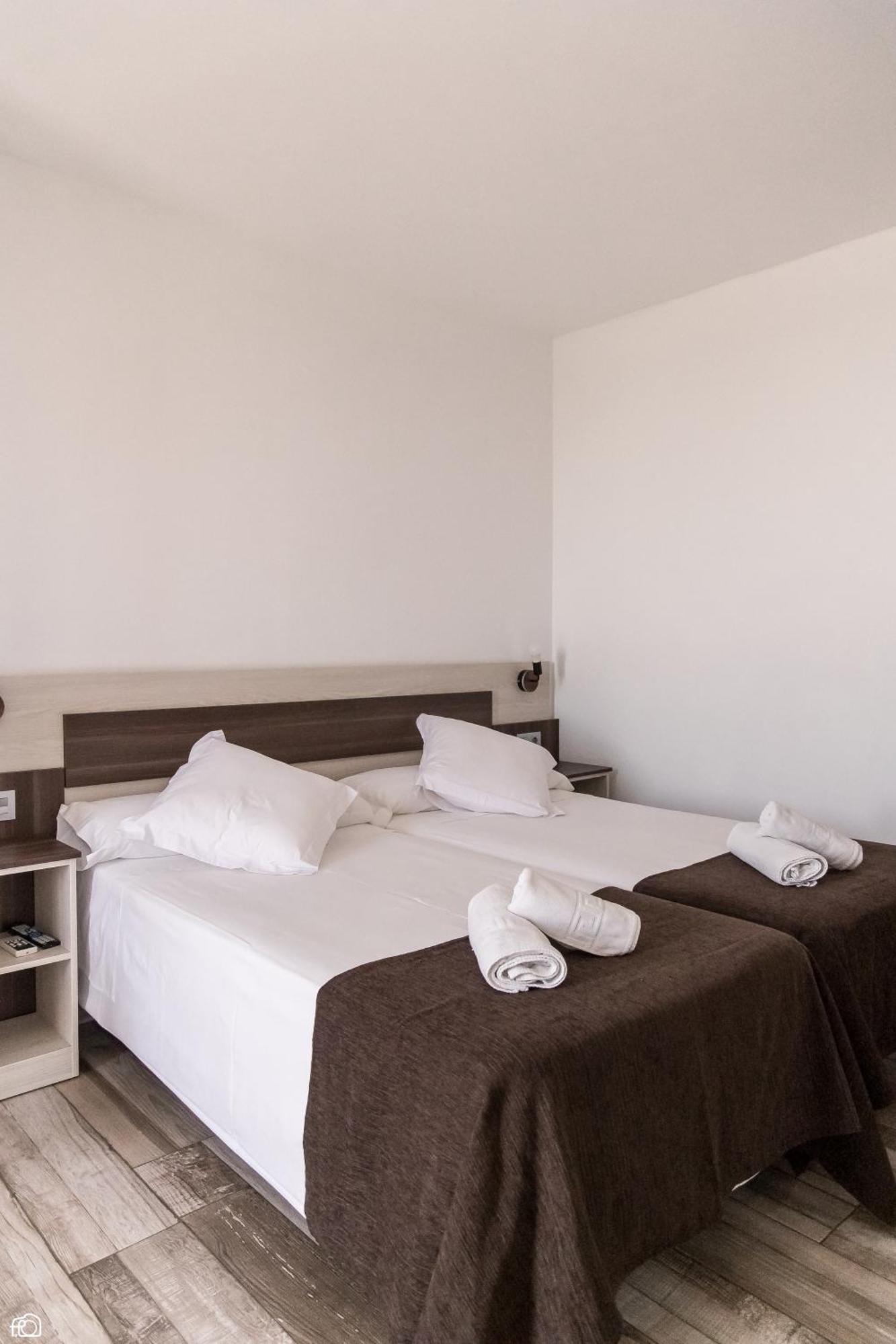 Meson Hostal La Cabana Medellín Buitenkant foto